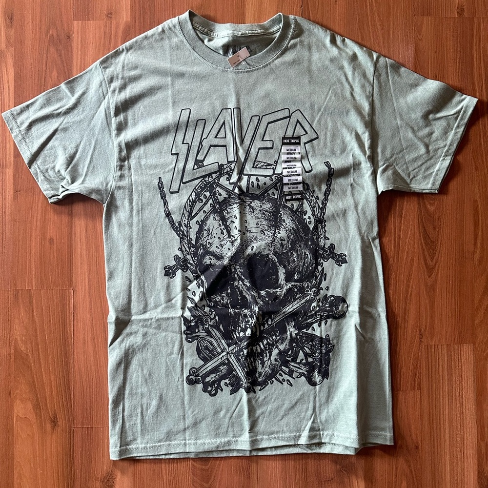 🆕 NWT Slayer T-shirt size medium Hot Topic